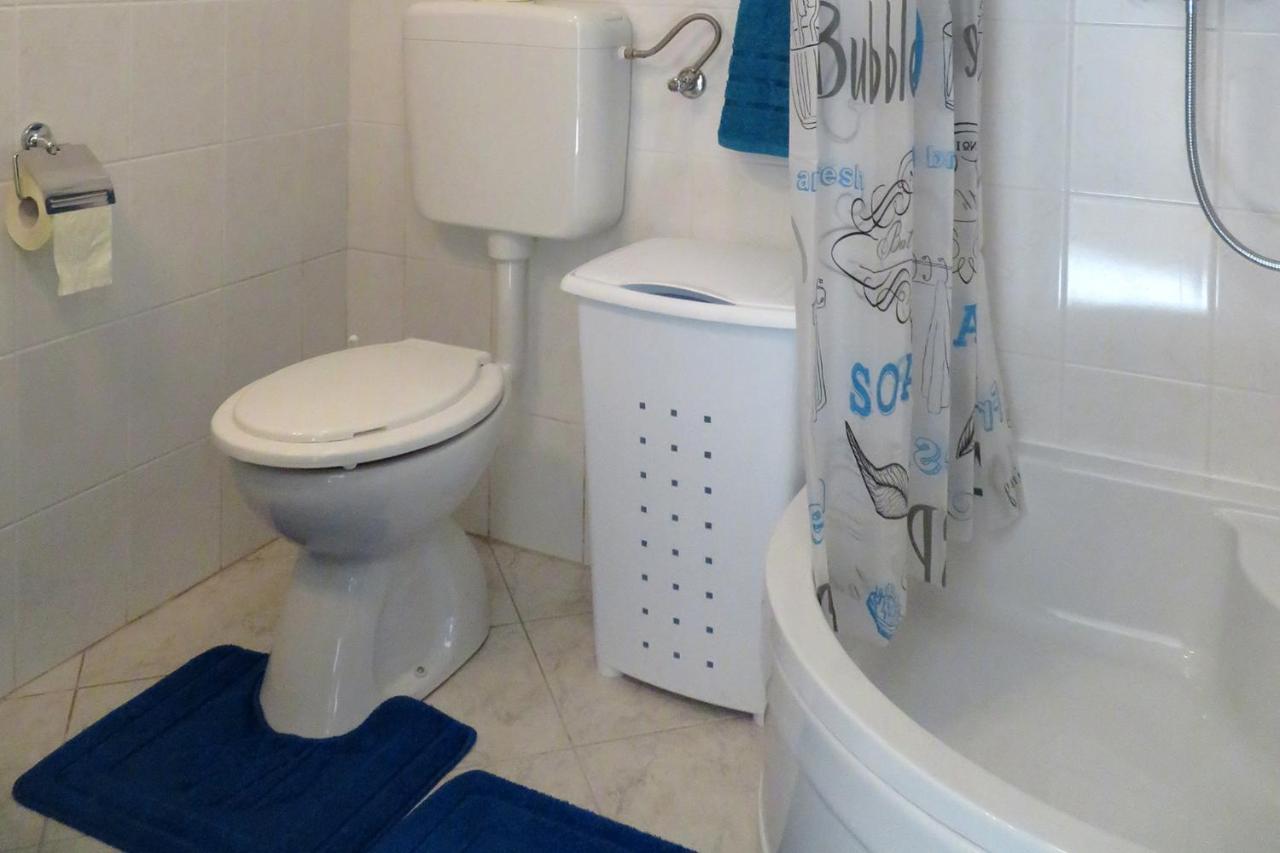 Holiday Apartment For Families And Couples In Pula, Stinjan Exterior foto